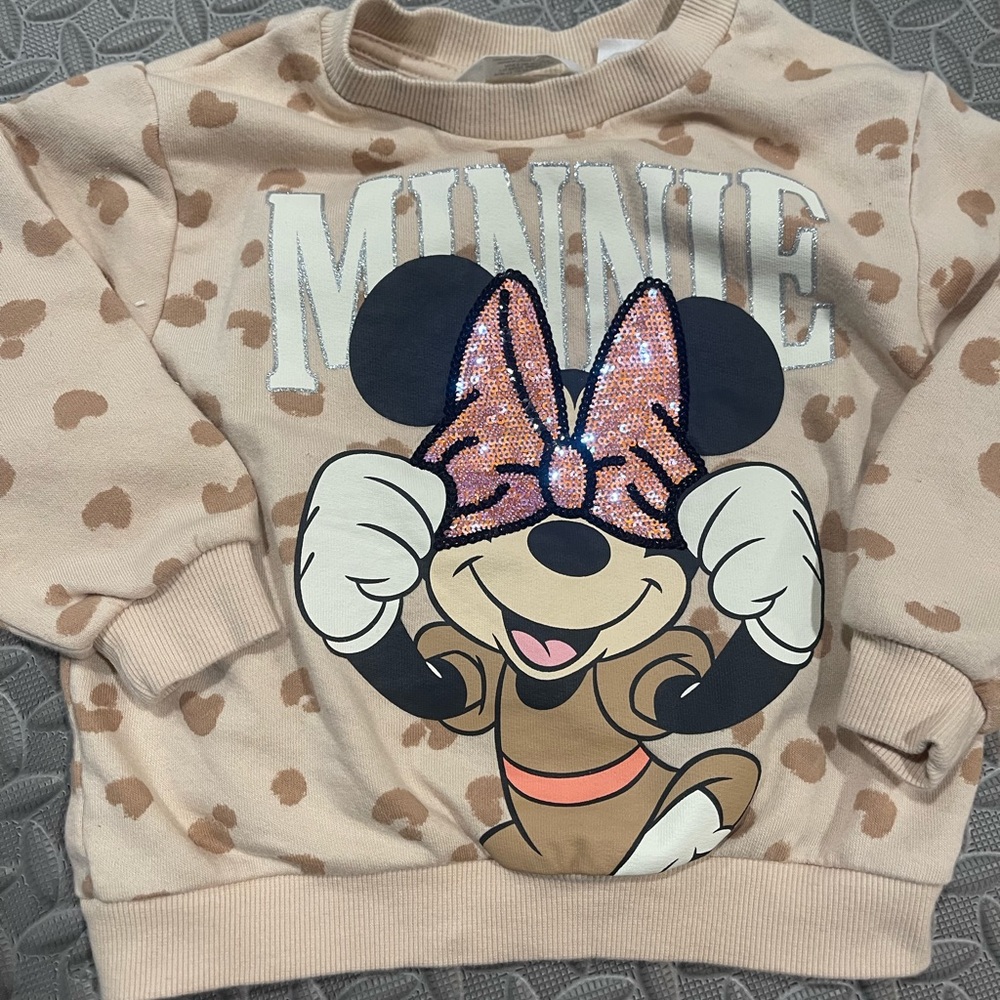 Minnie Mouse sweatshirt